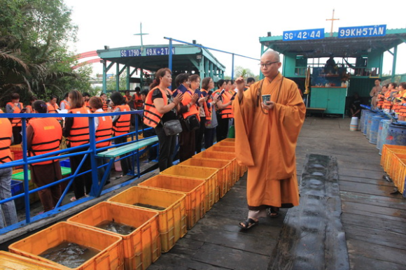 Đoàn Từ Thiện Chùa Hưng Phước Phóng Sanh Cá_Lần 1-2018 Và Cúng Sao Hội Tại Chùa Pháp Thanh_02-03-18